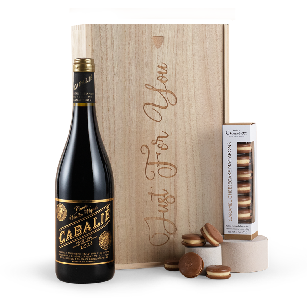 Hotel Chocolat Macarons & Red Wine Gift Set Hotel Chocolat Macarons & Red Wine Gift Set