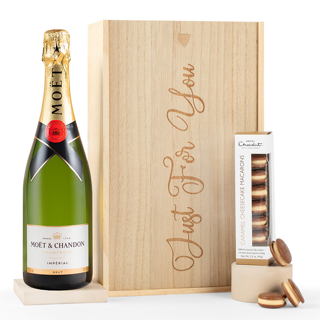 Moet Champagne & Hotel Chocolat Macarons in Wooden Gift Box- Despatches from Nov