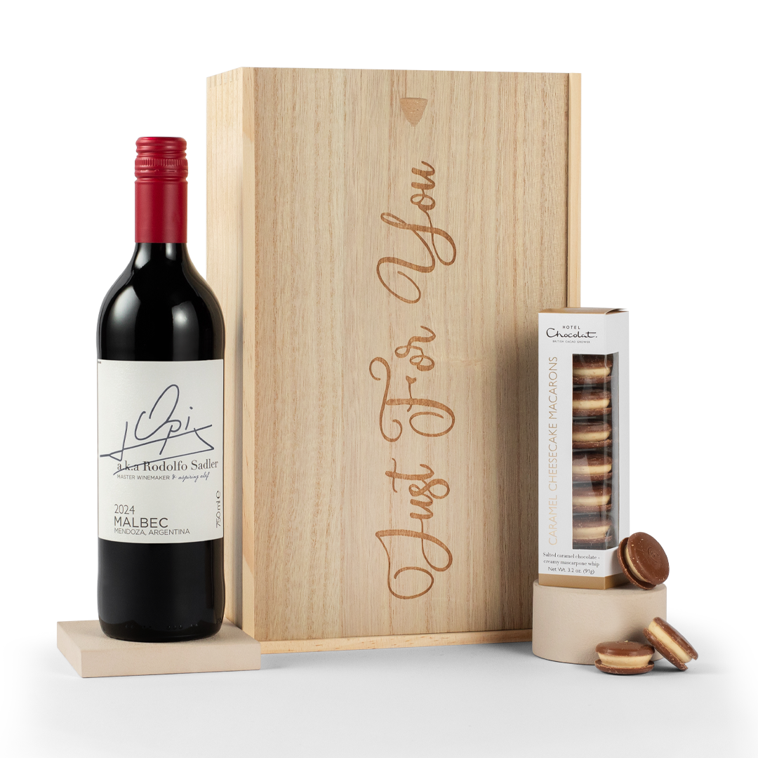 Hotel Chocolat Macarons & Malbec Gift Set Hotel Chocolat Macarons & Malbec Gift Set