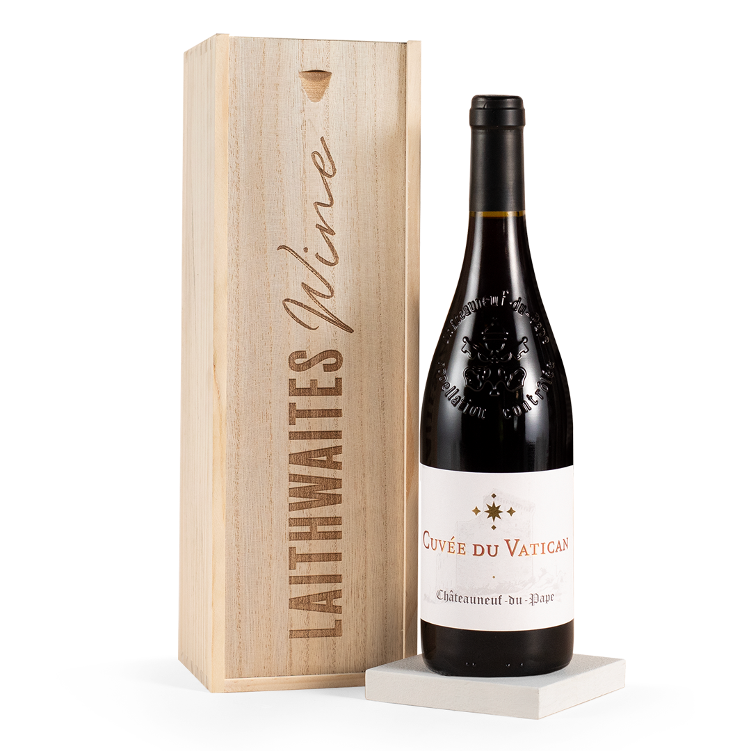 Fine Wine Red in Wooden Gift Box Fine Wine Red in Wooden Gift Box